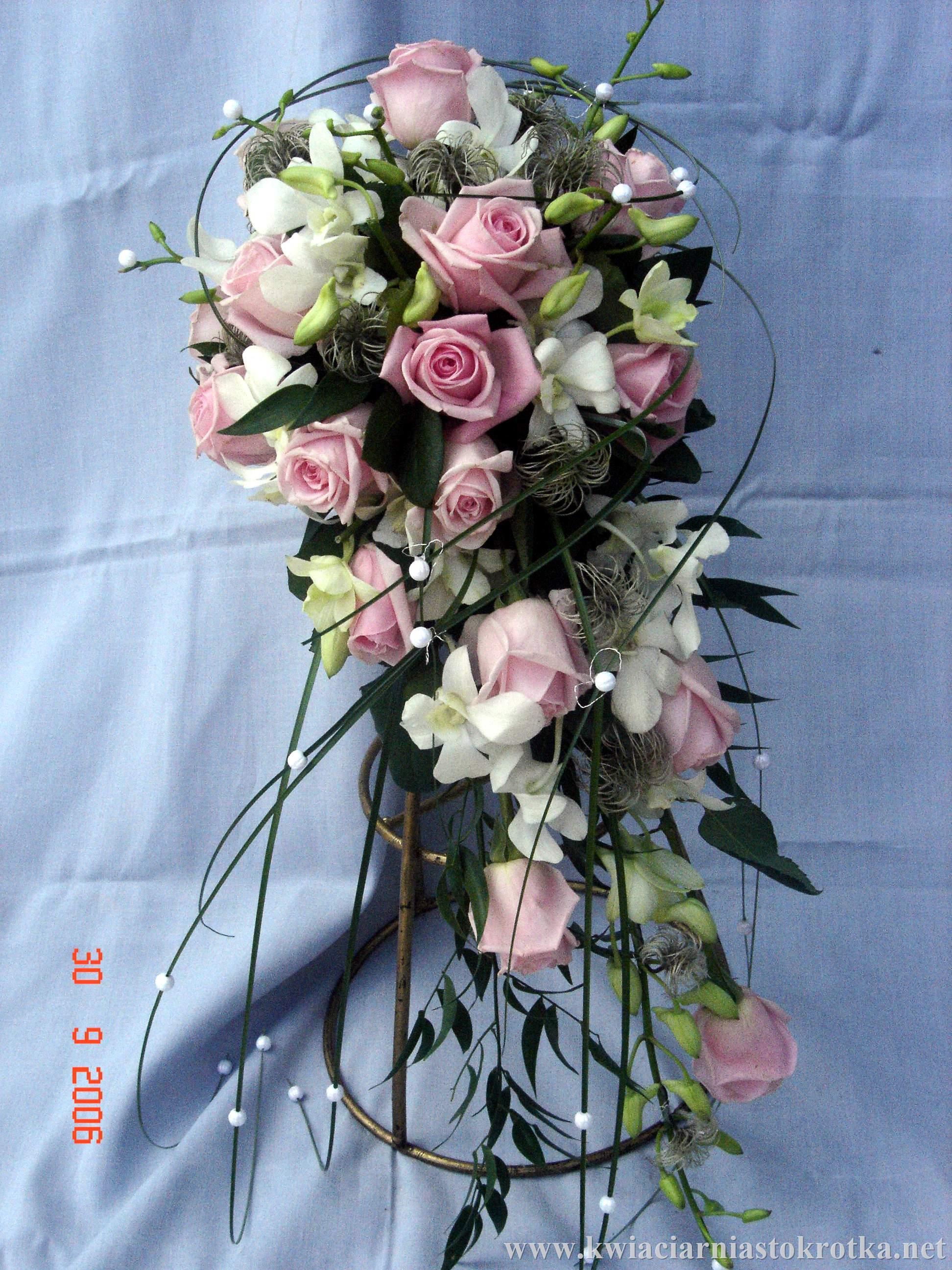 Nowoczesny bukiet w żywych kolorach